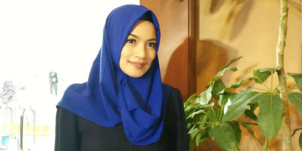 Tampil Anggun Berhijab, Masya Allah Titi Kamal Bikin Pangling