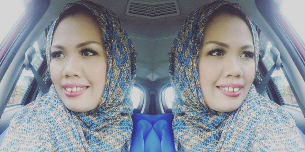 Gara-gara Foto ini, Elly Sugigi Naik Pitam