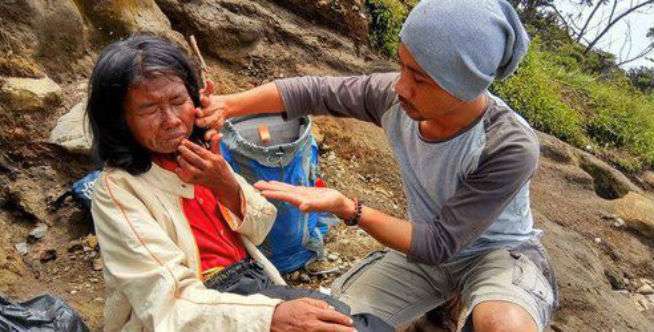 Video Ibu Arsini Bikin Netizen Sedih Sekaligus Geram
