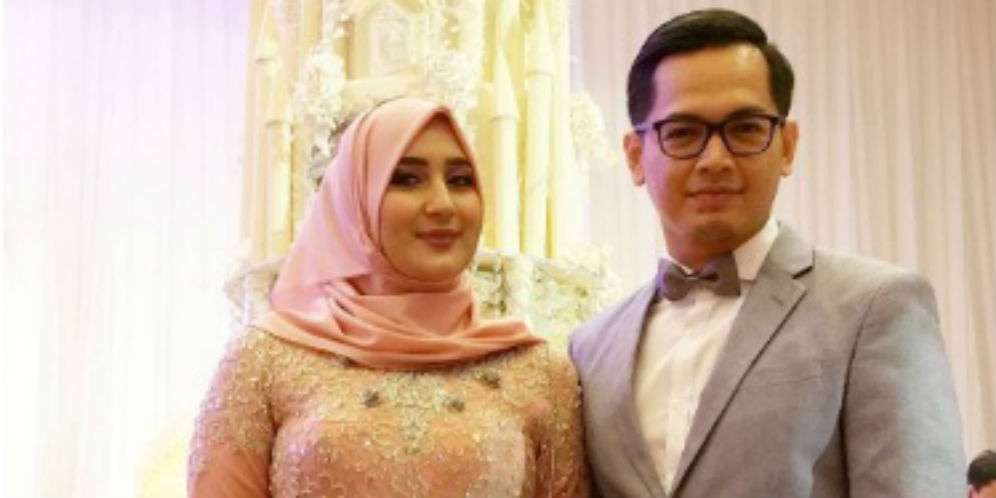 Tampil Tanpa Hijab, Ini Ungkapan Hati Istri Tommy Kurniawan