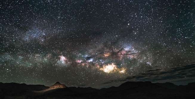 Ternyata, Langit Malam Muncul karena...