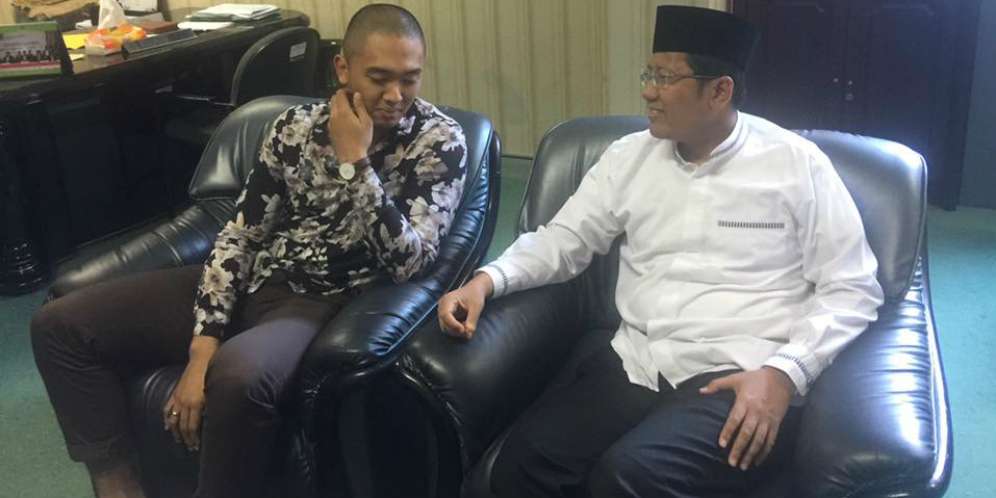 Uus Minta Maaf kepada Umat Islam