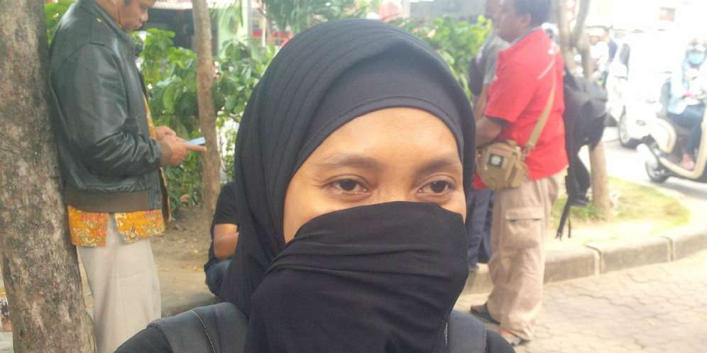 Wanita Ini Dapat Segepok Uang dari Rombongan Raja Saudi