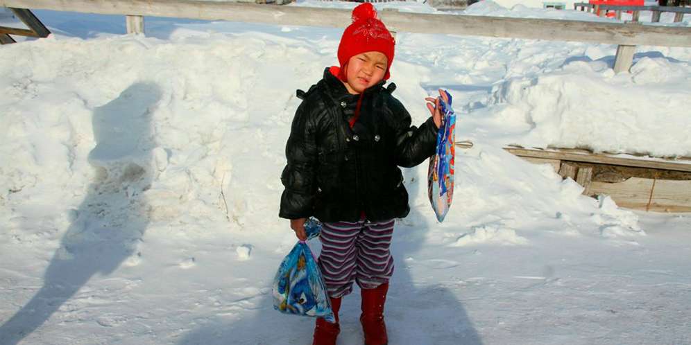 Jalan Kaki di Suhu Minus 34 Derajat Celsius