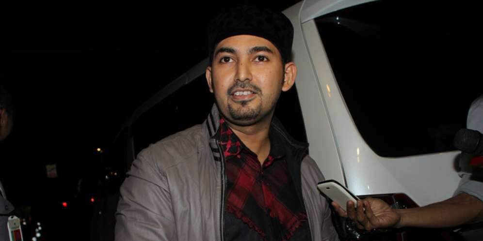 Ustaz Al Habsyi Menikahi Istri ke Dua di Mekah?