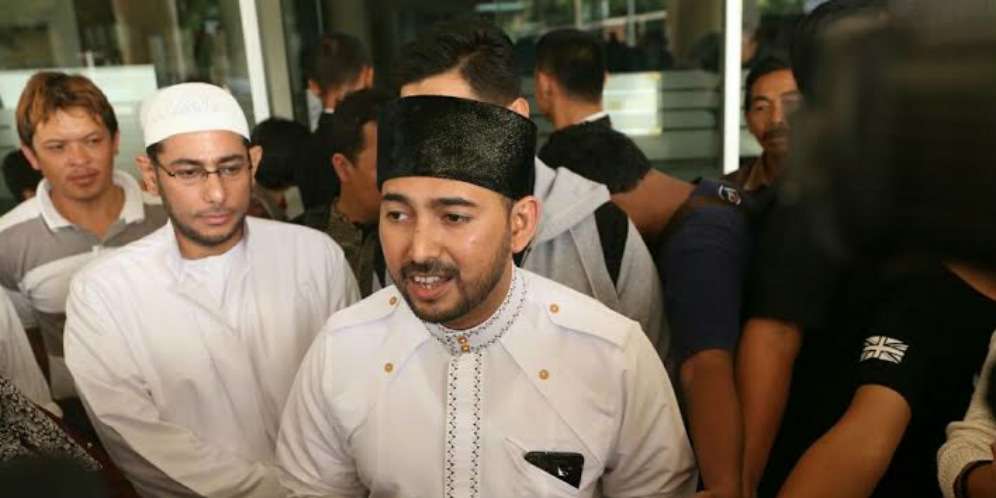Ustaz Al Habsyi Beri Kado Spesial untuk Jupe