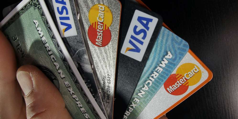 Bayar Tiket Parkir dan Tilang
