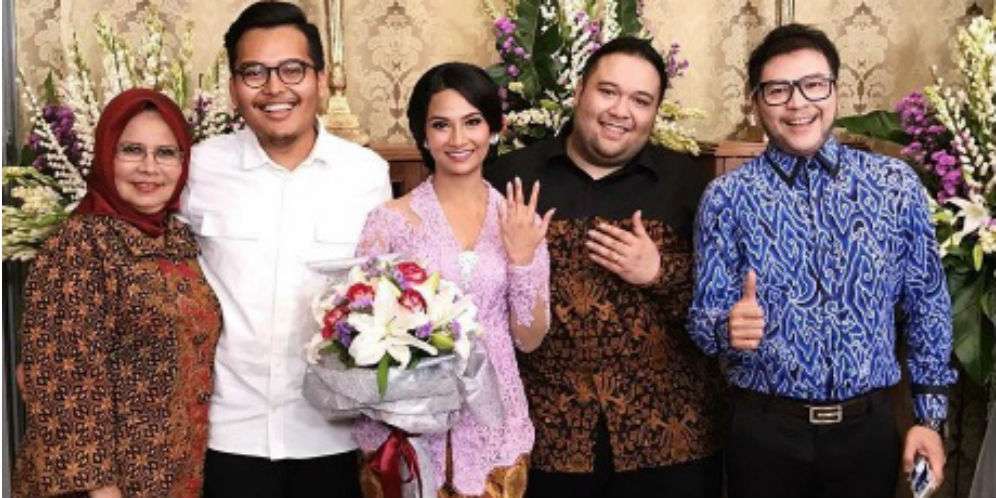 Cucu Soekarno Resmi Melamar Vanessa Angel