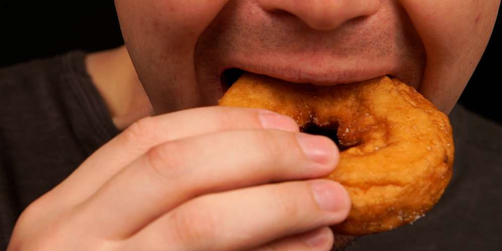 Minta Uang Dikembalikan