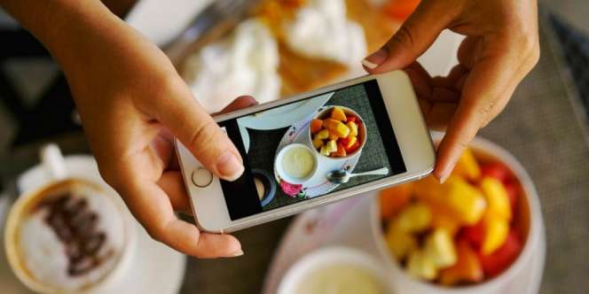 Suami Sudah Lapar, Si Istri Dicerai Karena Sibuk Foto Makanan
