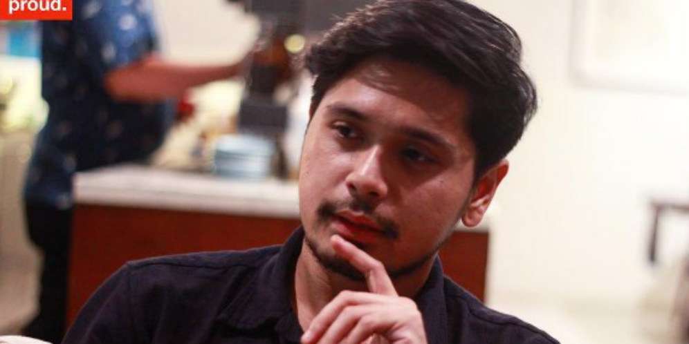 Tendang Pintu untuk Selamatkan Mama