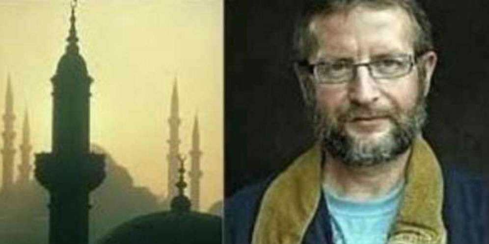 Si Penentang Menara Masjid