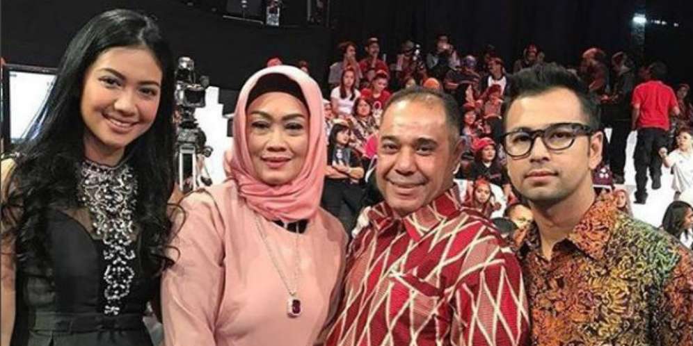 Rindu Sang Kakak, Curhat Adik Julia Perez Bikin Nangis