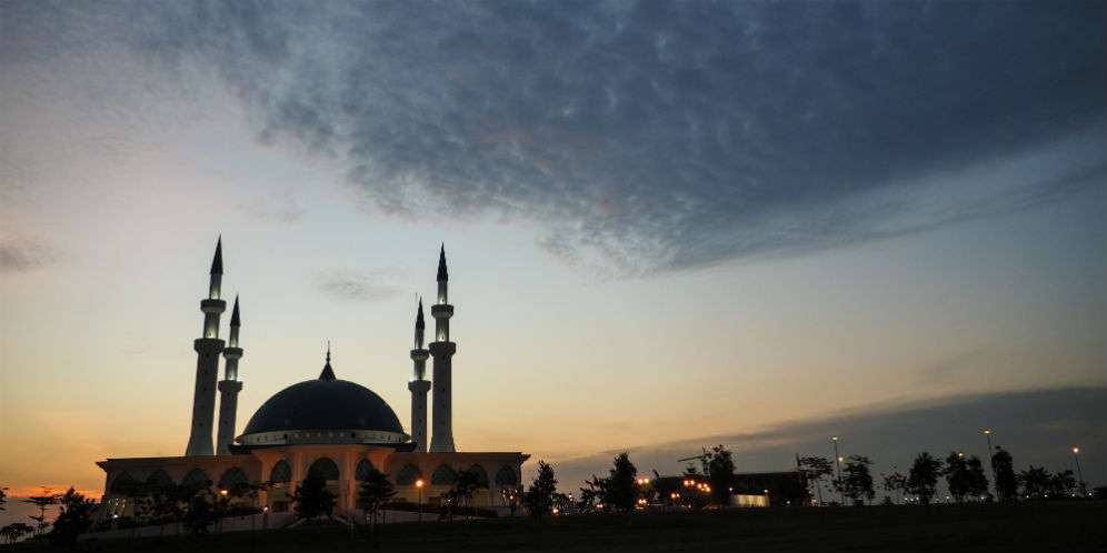 Memutuskan Bersyahadat di Masjid
