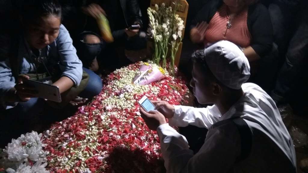 Haru! Senyum Terakhir Julia Perez