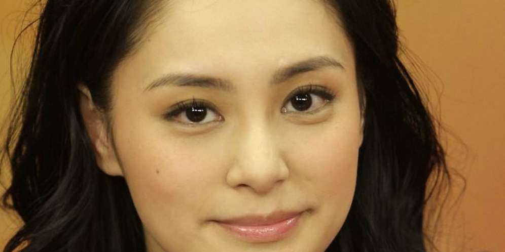 Laki-laki Itu Cuma Beri Saya Ini