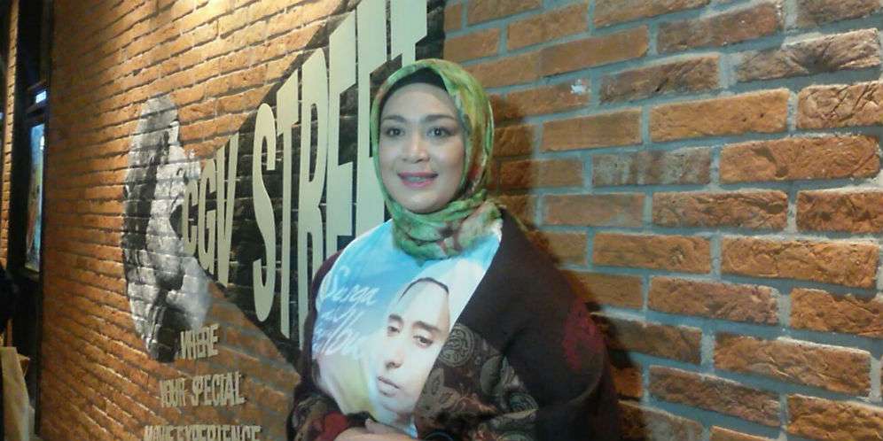 Susut 40 Kg, Penampilan Terbaru Dewi Hughes Buat Pangling