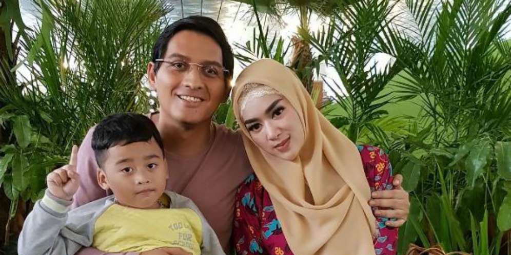Digugat Cerai Lucky Hakim, Postingan Tiara Dewi Menyayat Hati