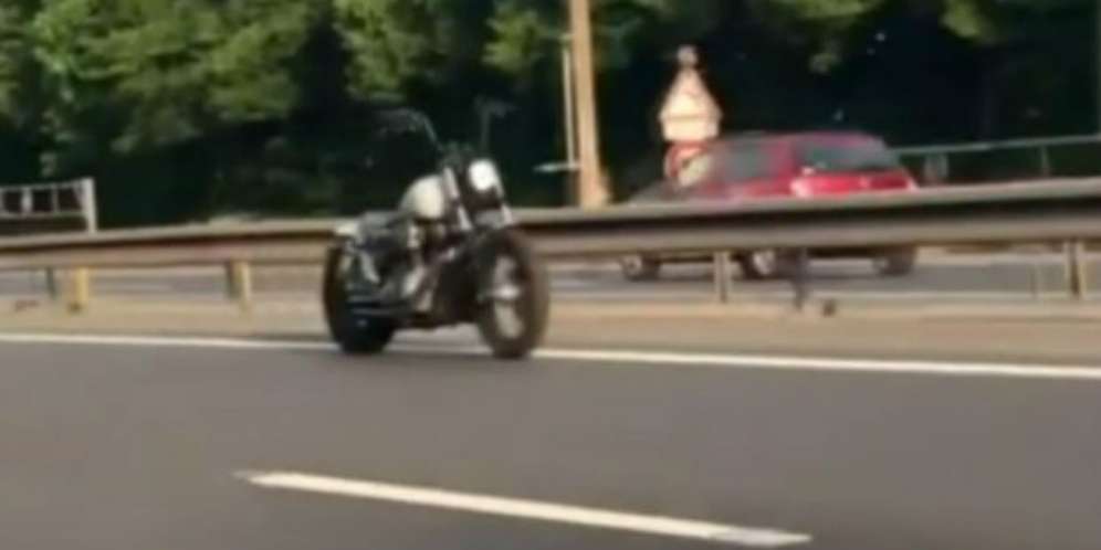 Misteri Motor Nyelonong Tanpa Sopir di Jalan Tol