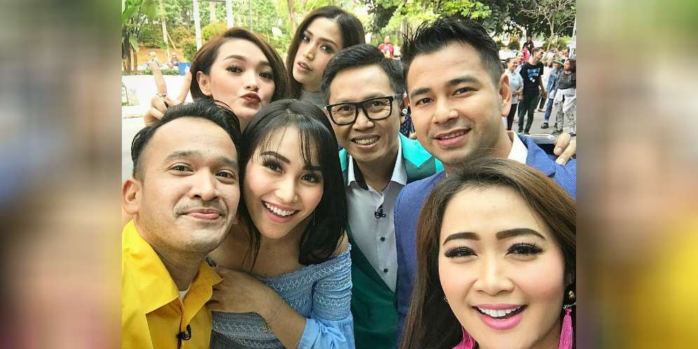 Ayu Ting Ting Kembali ke Pesbukers