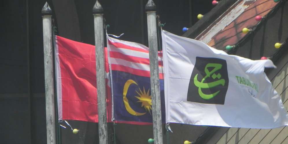 Meme Balasan 'Malaysia Terbalik' Bertebaran di Lini Masa