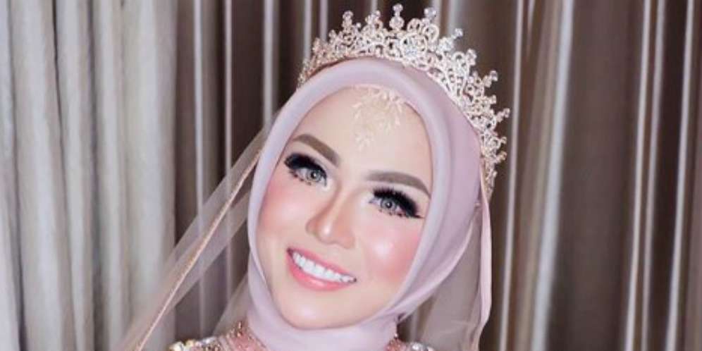 Wanita Beromzet Rp 4,5 Miliar