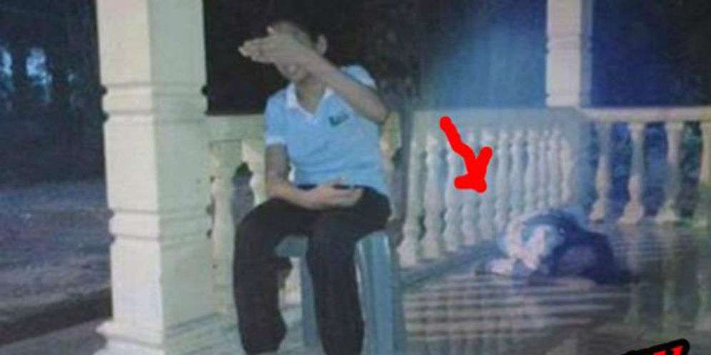 Foto Anak Main Petak Umpet, Lihat Belakangnya Bikin Merinding