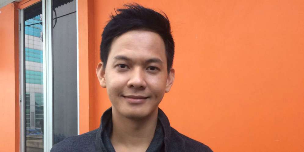 Pamer Foto Kekasih