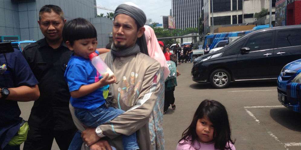 Lama Tak Muncul, Kabar Mengejutkan Ustaz Guntur Bumi