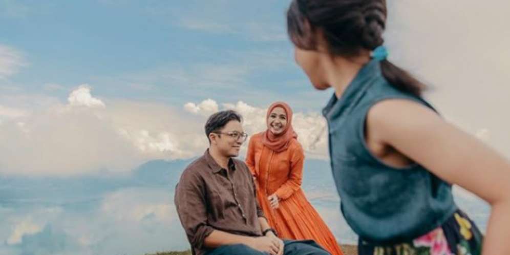 Ketahuan! Ini Sikap Bella saat Suami Didekati Wanita Lain