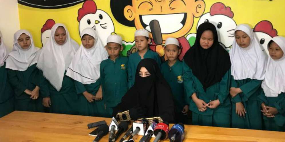 Indra Brugman 'Ngaku' Calon Suami, Ini Reaksi Umi Pipik