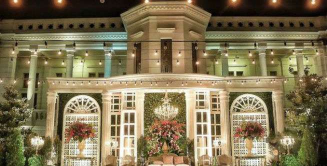 Situs-situs Bersejarah yang Jadi Tempat Nikah Seleb Indonesia