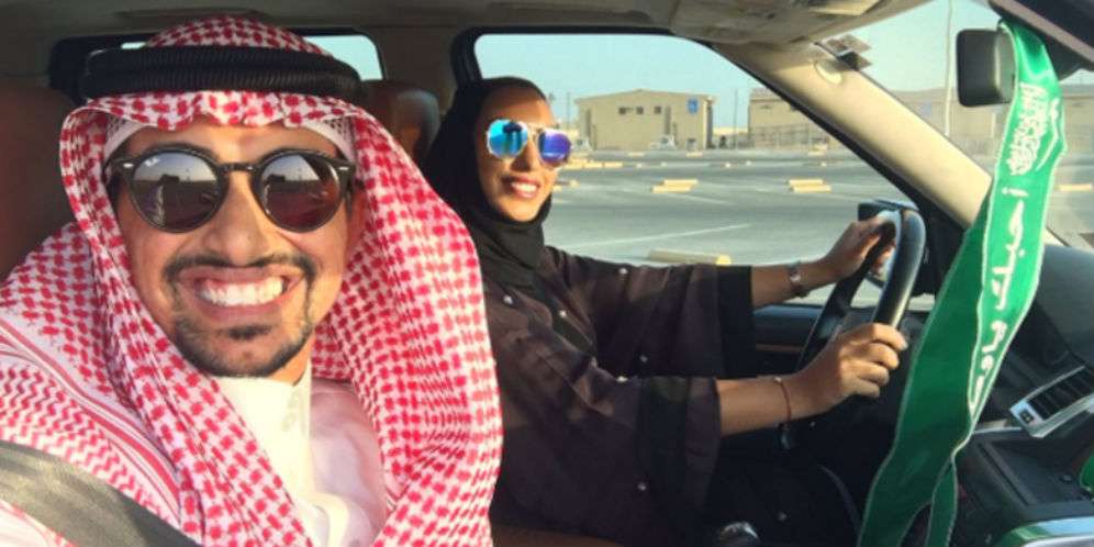 Suami Saudi Bangga Ajari Istri