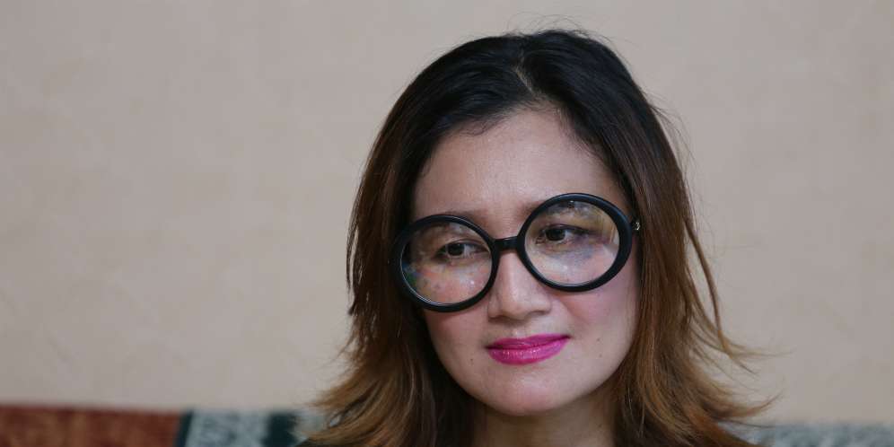 Cerita Sebenarnya di Balik Mata Lebam Nini Carlina