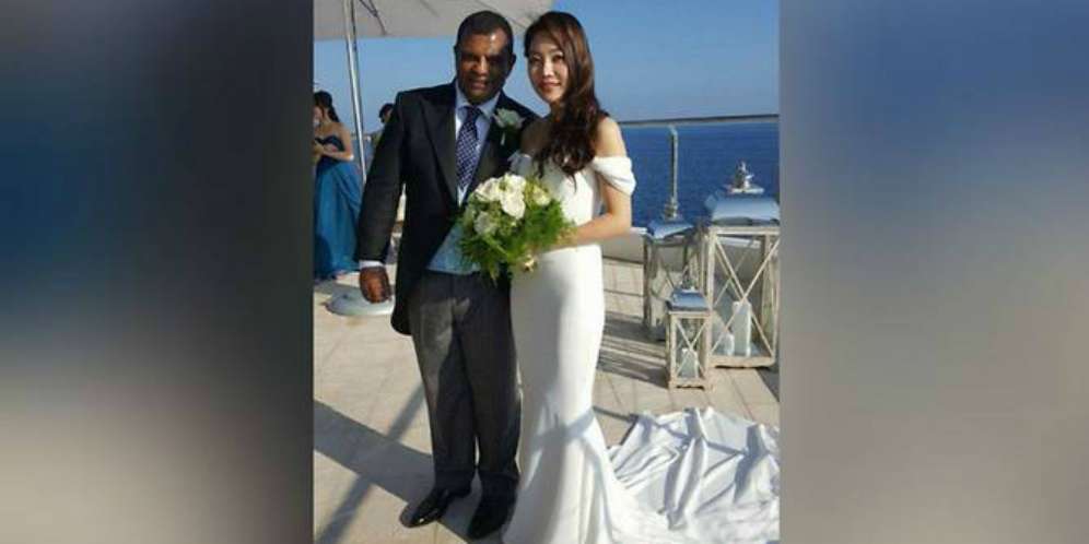 Inikah Istri Tony Fernandes?