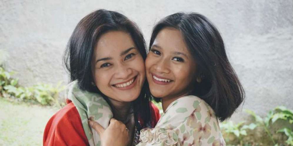 Hangout Bareng Istri Baru Ayah