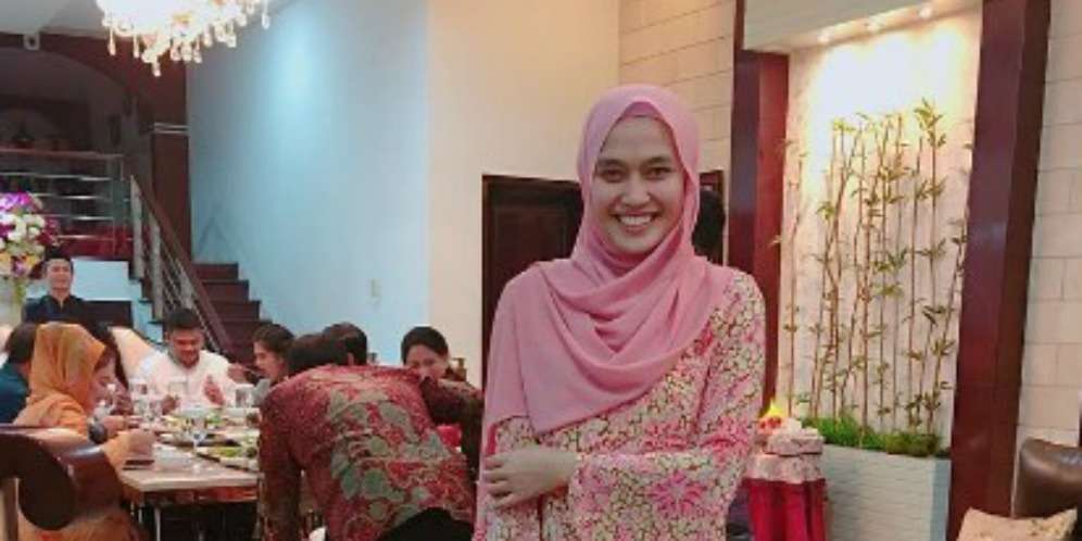 Sosok Cantik Kakak Bobby Nasution, Mirip Lyra Virna?