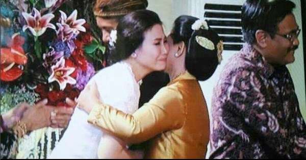 Tangis Istri Ahok di Pernikahan Kahiyang