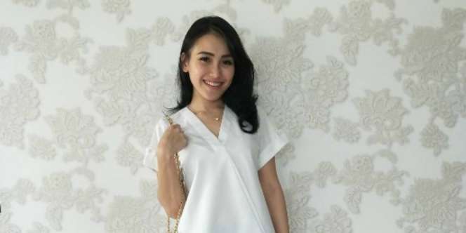 Tas Hingga Baju Ayu Ting Ting Ini Dianggap Meniru Nagita
