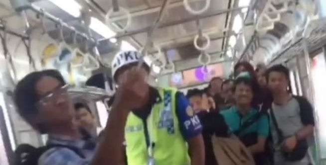 Ular Diduga Berasal dari....