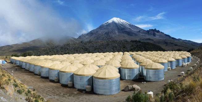 Terlempar ke Atmosfer