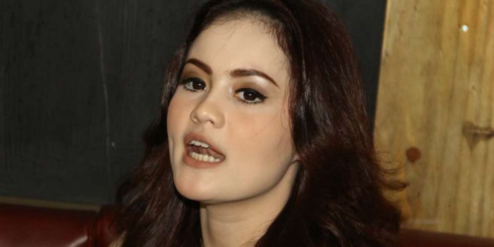 Sarita Bicara Soal Anak Jennifer Dunn, Ternyata.....