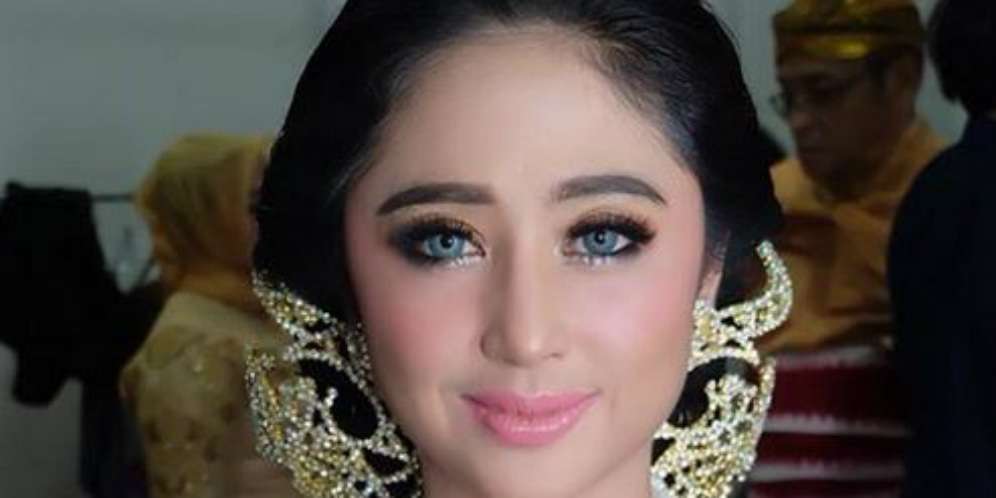 Wajah Depe Saat Resepsi Pernikahan Bikin Syok