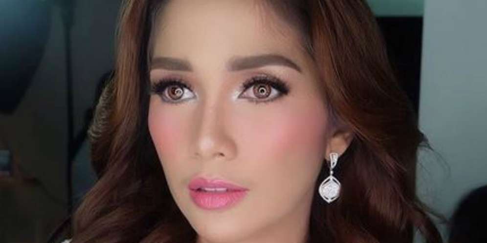 Syok Lihat Wajah Asli Ussy Sulistiawaty Tanpa Makeup