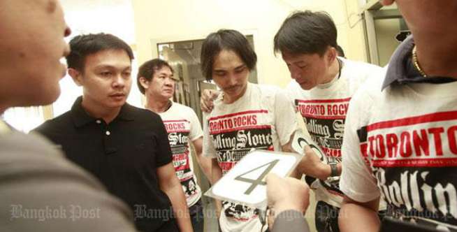 Ada Tangan Merayap