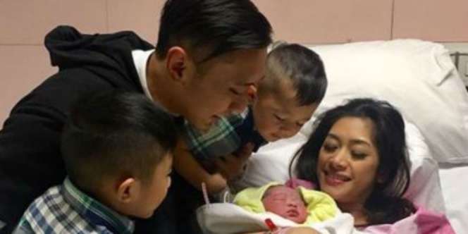 Selamat, Anak Ketiga Ibas-Aliya Lahir