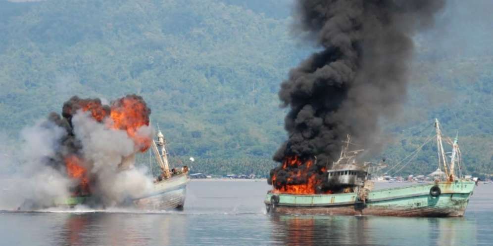 Juga Dibakar