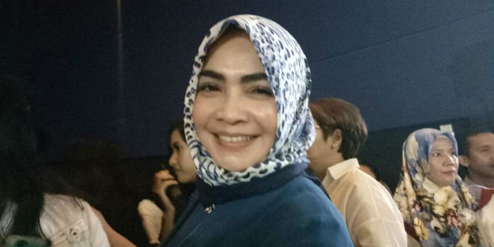 Datangi Premiere Film Rafathar, Ini Pesan Mama Rieta ke Raffi