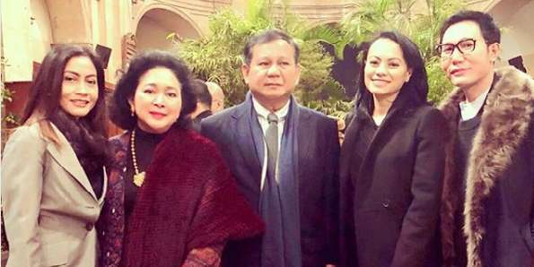Netizen Kagum Lihat Foto Prabowo dan Titiek
