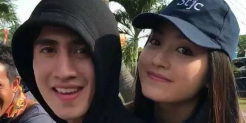 Pamer Foto Kemesraan, Lihat Tangan Natasha Wilona...